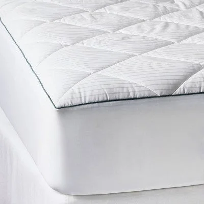 New - Queen Cooling+ Mattress Pad - Casaluna