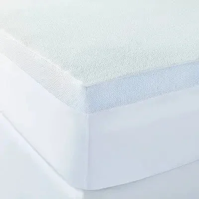 Open Box - Casaluna Foam Mattress 3" Topper Plush Pressure Relief Motion Transfer, Full