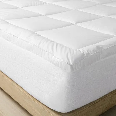 Open Box - King Ultra Loft Down Alternative Mattress Pad - Casaluna